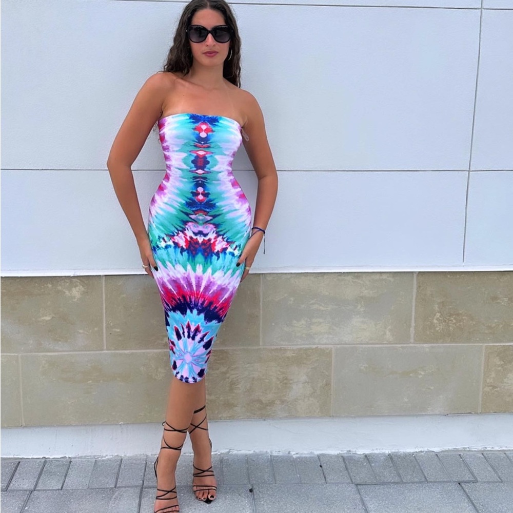 💕.Brand New! Gorgeous Tie Die Bodycon Mini Dress
